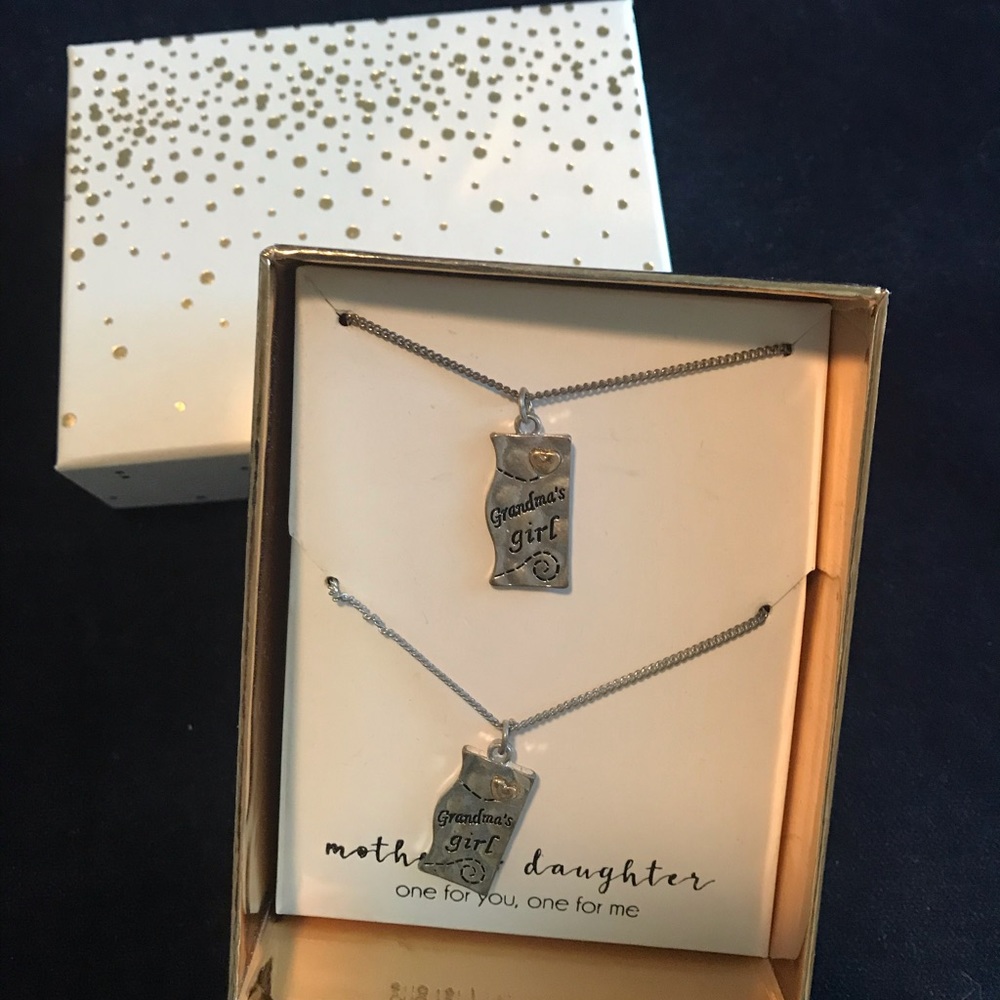 “Grandma’s Girl” 2 necklace boxed set